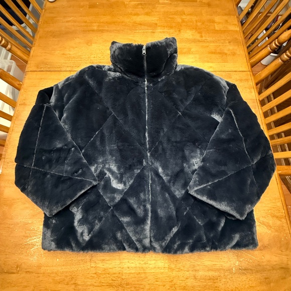 Abercrombie & Fitch Oversized Faux Fur Quilted Puffer Jacket XL Black - Picture 2 of 9